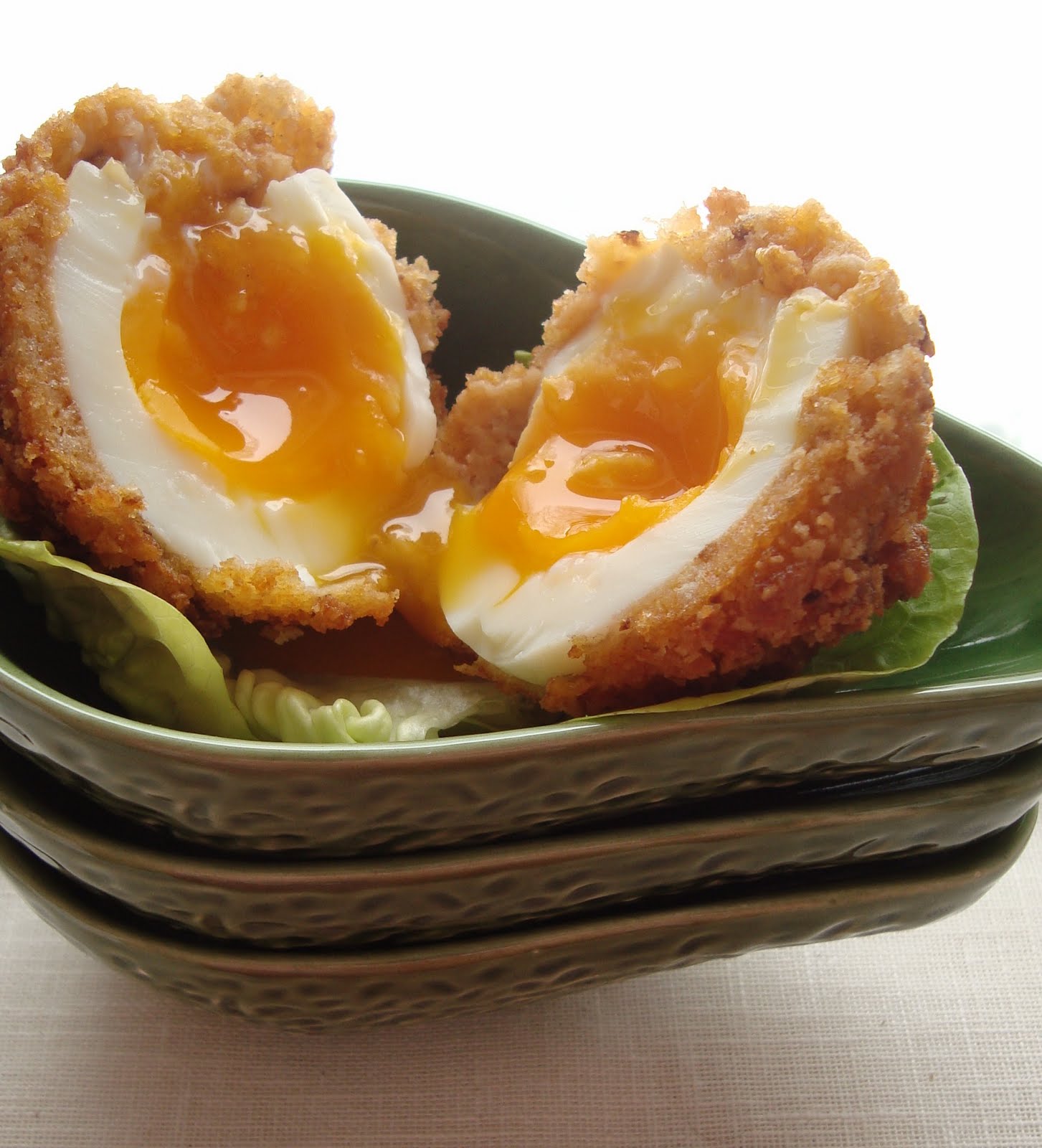 [deep-fried+eggs+3.JPG]