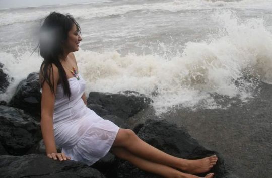[Anjali-Pandey-wet-and-sexy-in-white-11.jpg]