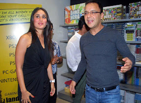 Hot Kareena Kapoor at 3 Idiots Scrap Book Launch