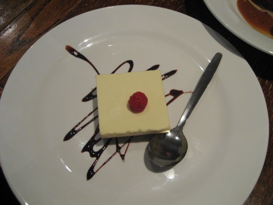 [sfsl-telegraph-cheesecake.JPG]