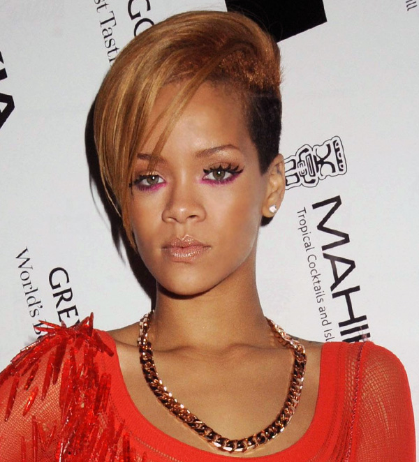 Rihana Hairstyles Rehabs Lyrics Rihanna Hair Styles Short hair for Summer 