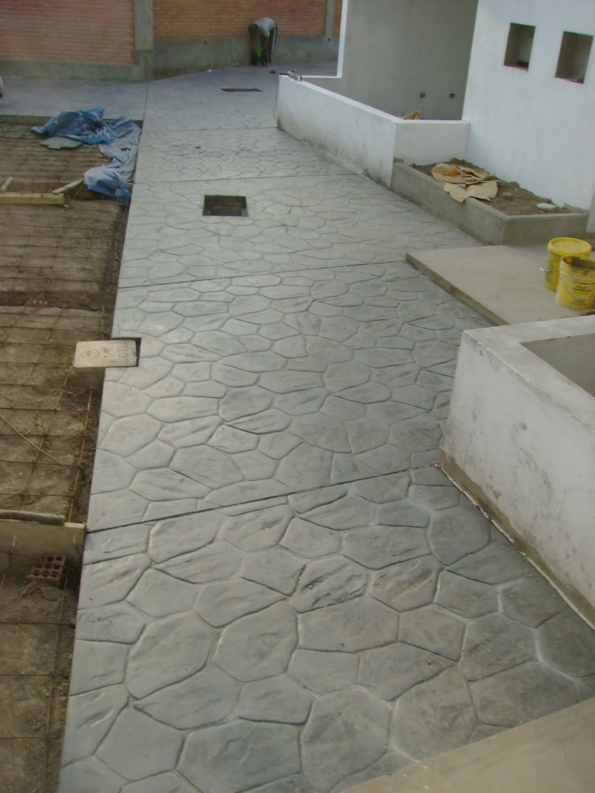 Piedra Europea y Rocaflor en Condominio