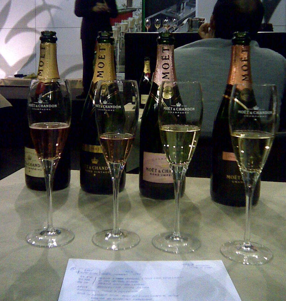 [moet+chandon.jpg]
