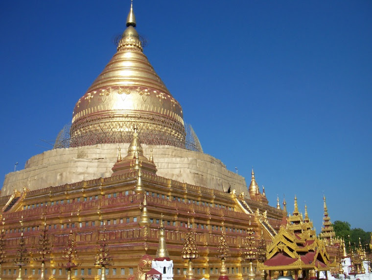 Bagan, la Pagode Shwezigon