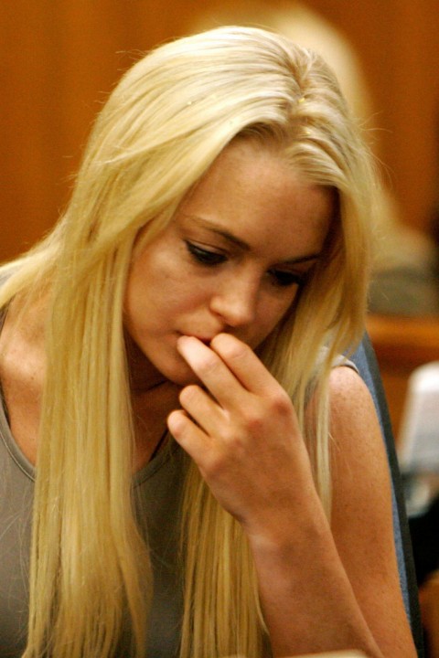 http://1.bp.blogspot.com/_5MwaaS2L6UA/TFZnDiLMzhI/AAAAAAAAOFk/1D2umvF-9fk/s1600/0802-lindsay-lohan-meth-03-480x720.jpg