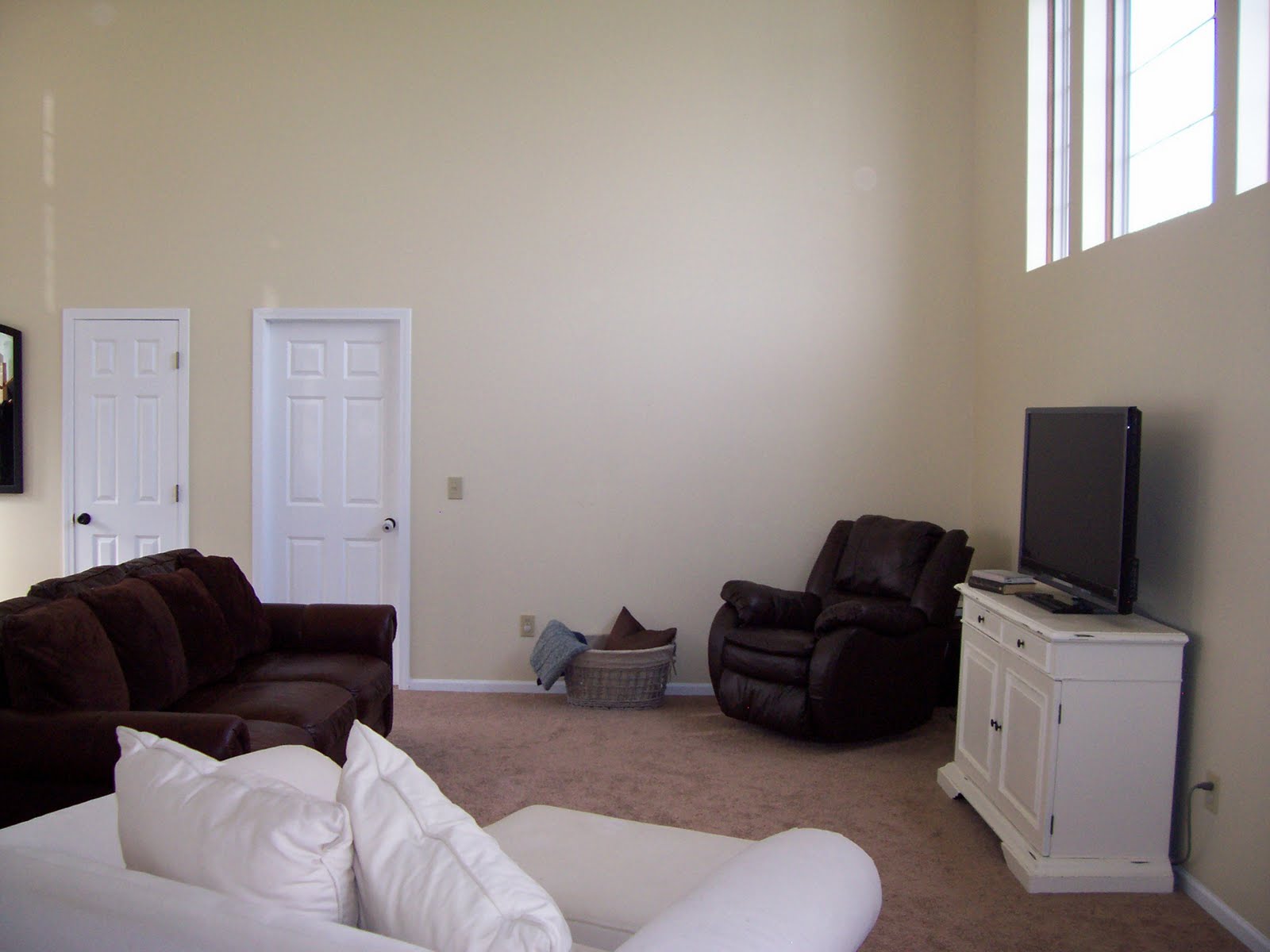 New Living Room: April 2011