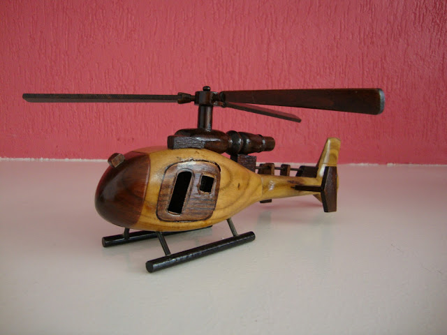 LOJA VIRTUAL WANDINHOFORADOCOMUM COM BR ## FONE 11 25324928 ## HELICOPTERO MINIATURA EM Aparador Buffet Branco ~ LOJA VIRTUAL WANDINHOFORADOCOMUM COM BR ## FONE 11 25324928 ## HELICOPTERO MINIATURA EM