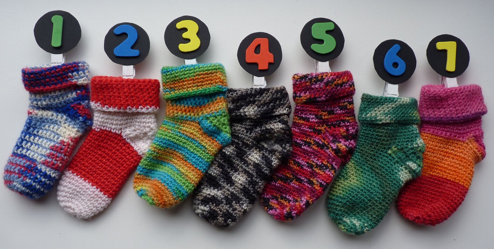 10 Crochet Socks + Photos