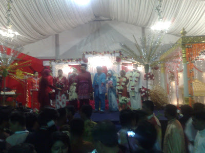 The muhibbah pengantins with the Prime Minister, FATHER OF 1MALAYSIA.