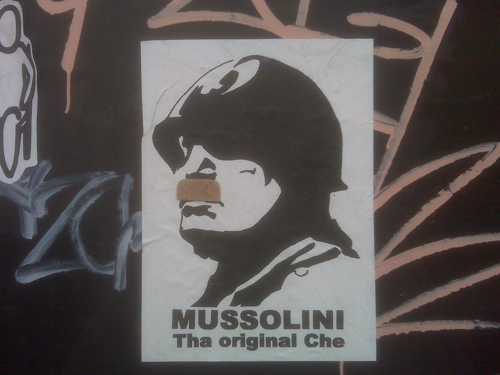 [090429,+mussolini+che.jpg]