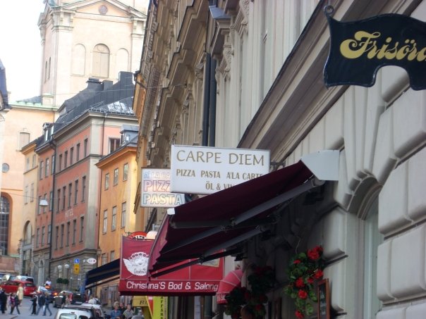 [090822,+carpe+diem.jpg]