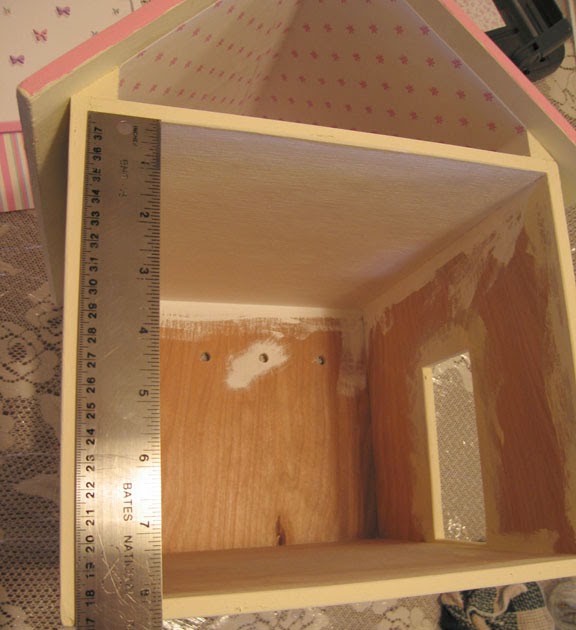 Dollhouse Decorating! How to put wallpaper in your dollhouse