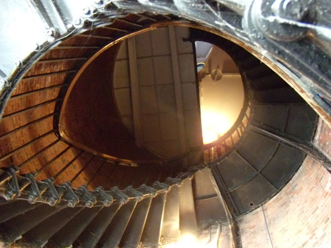 Blink of a Spiral Staircase