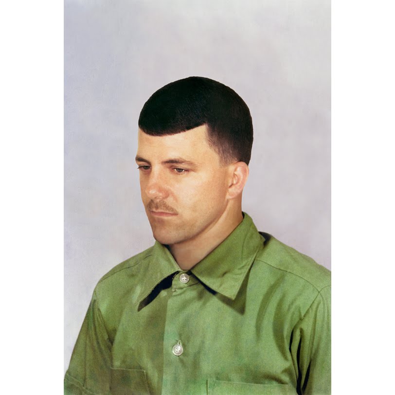 [09gentleman_23.jpg]