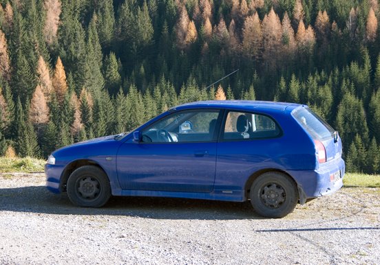 [Colt(blau).jpg.jpeg]