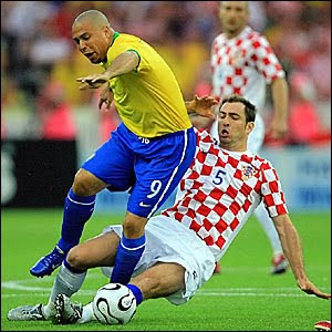 brazil vs thåy s ronaldo the legend brazil vs thåy s ronaldo the legend