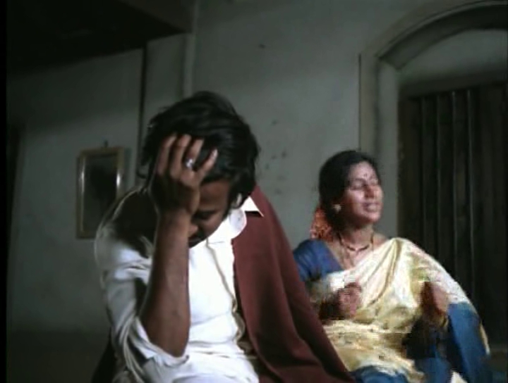 [vlcsnap-2009-12-04-22h03m04s219.jpg]