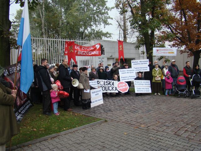 [Polonia+Contra+aborto+1.JPG]