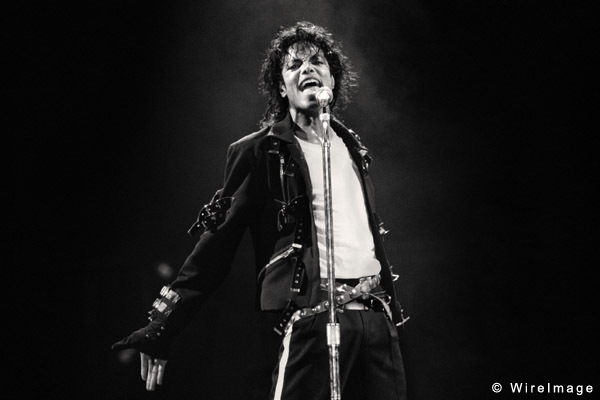 MJ-Hot-michael-jackson-7154720-600-400.jpg