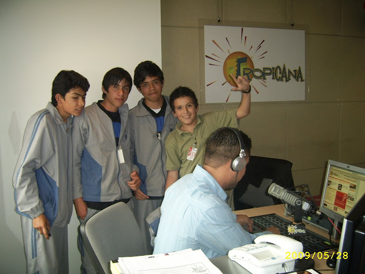 Exumm XIII en Caracol Radio