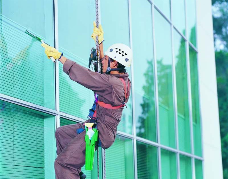 SAFETY ON SITE: Riesgo en las Alturas