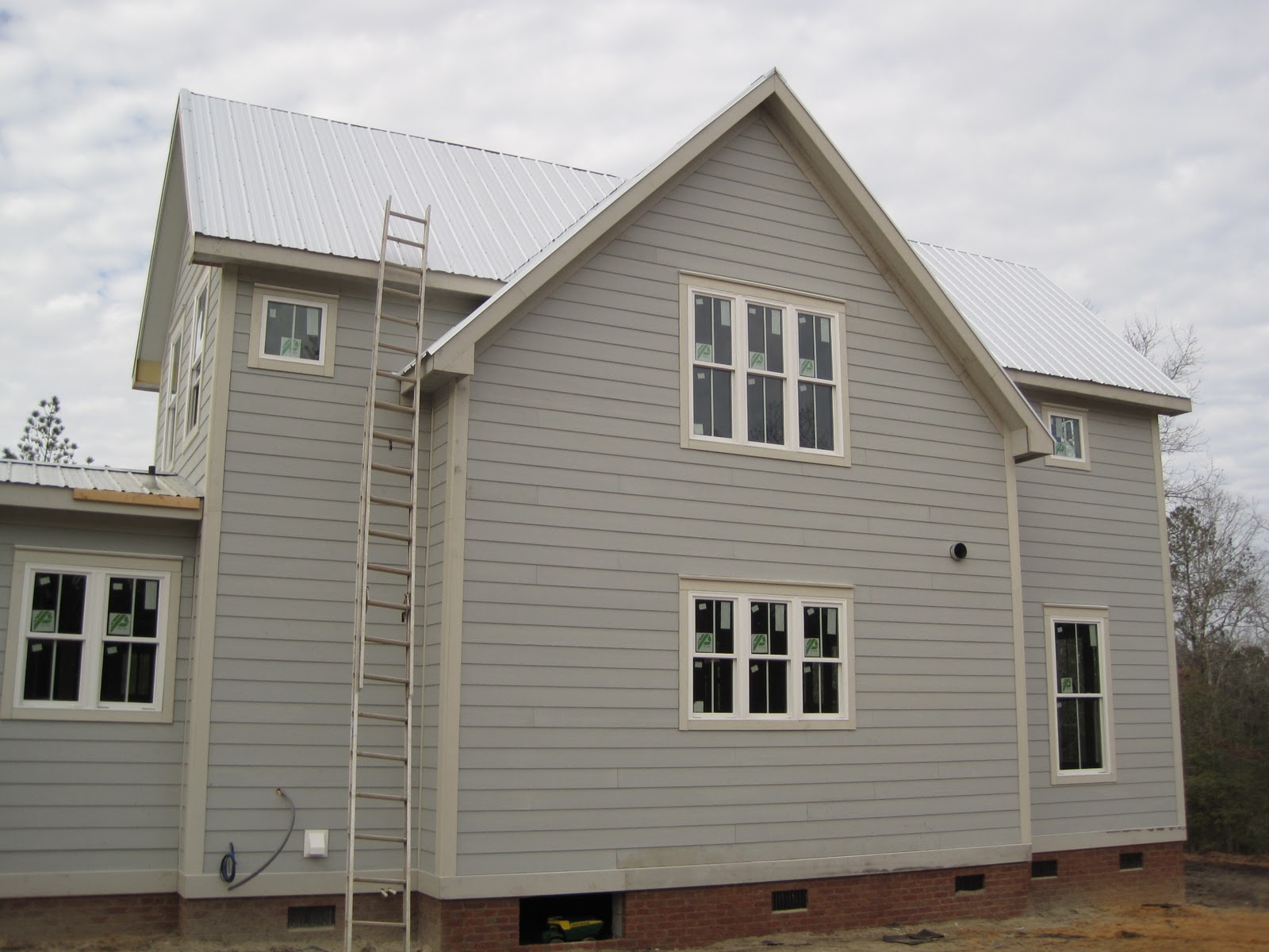 That New House Almost insulated and sided