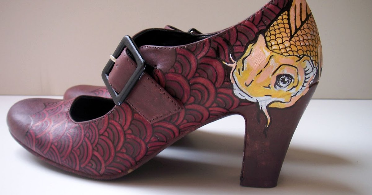 littlescale Awesome Golden Koi Shoes