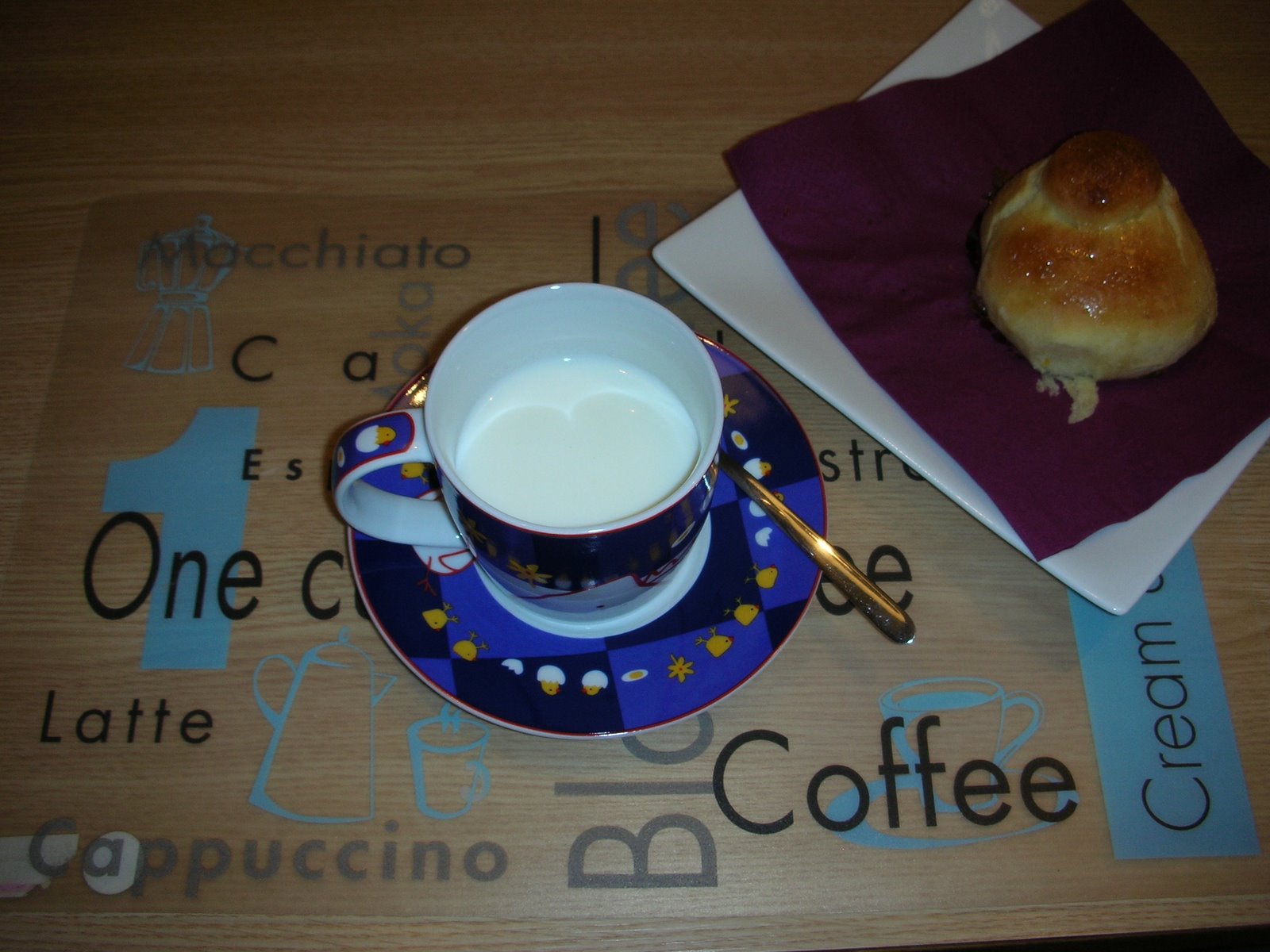 [bricohes+cafiero+tazza.JPG]