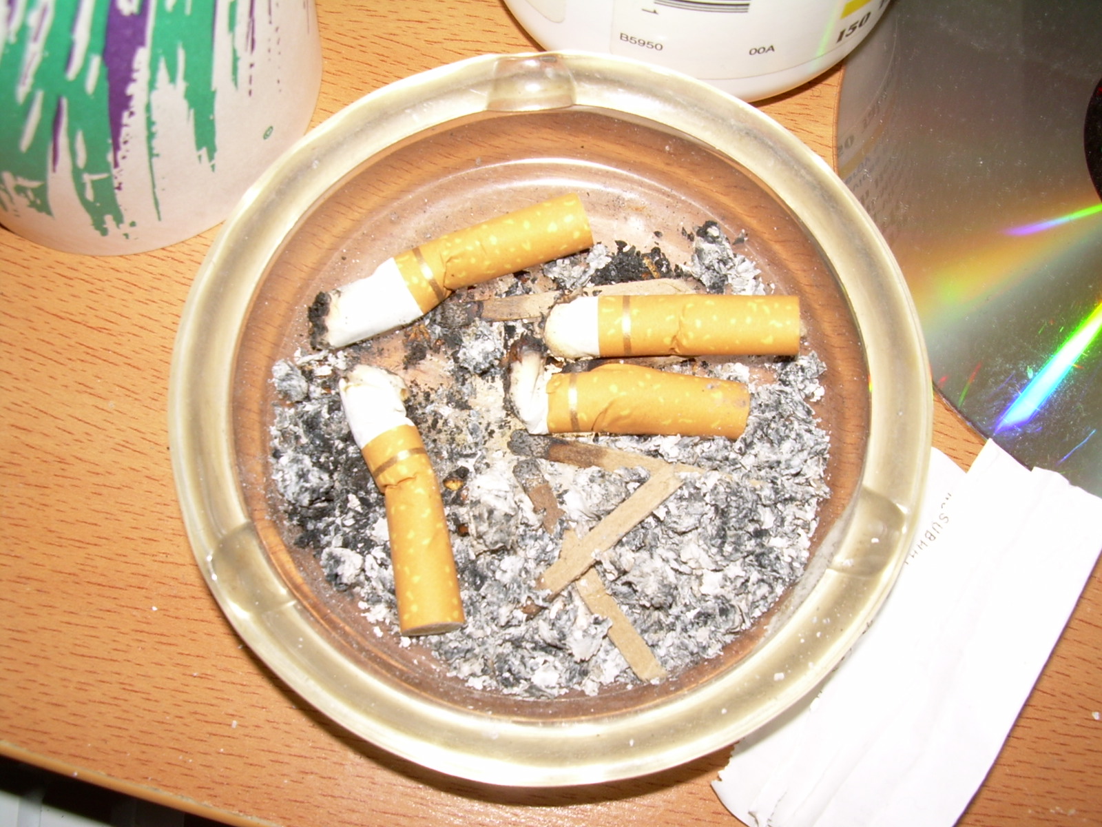 [Ashtray_with_cigarette_butts.JPG]
