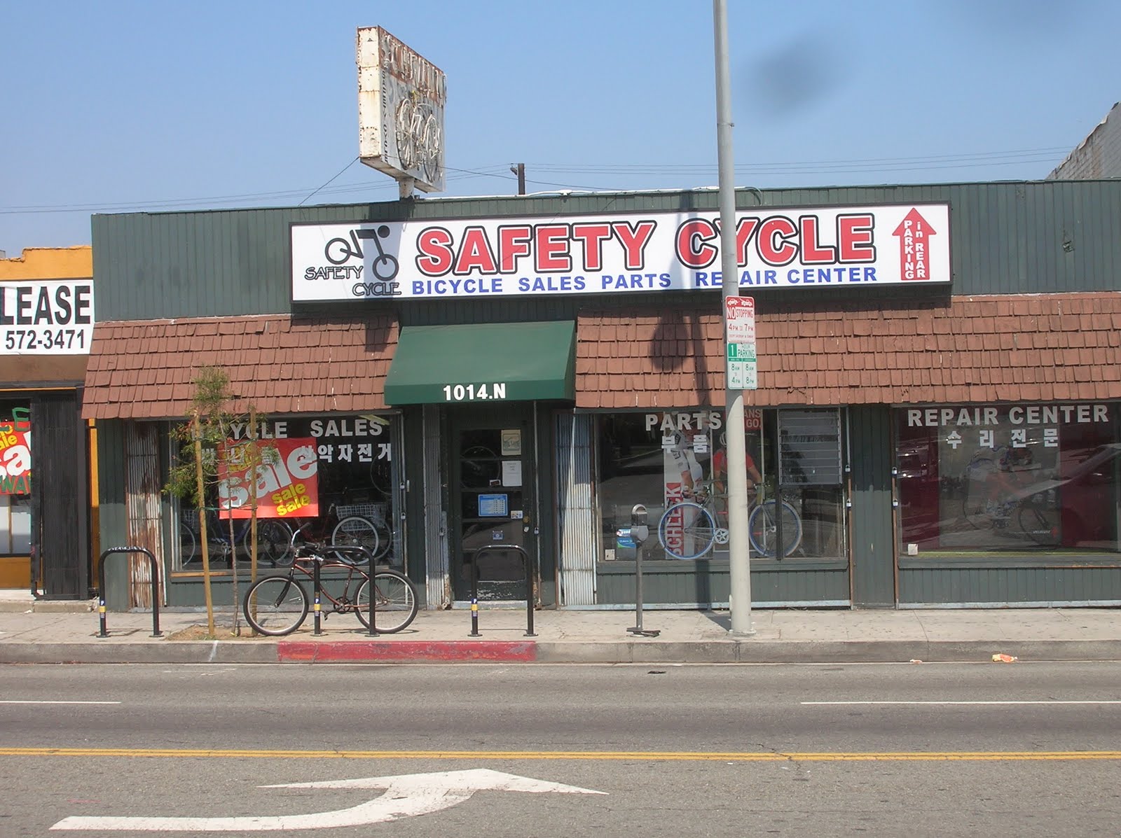 Flying Bicycles Over Hollywood Safety Cycle a Hollywood Bicycle Epicenter