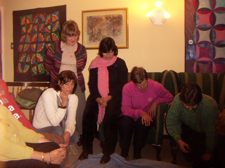 Quadrille ladies viewing quilts