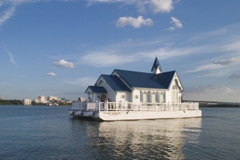 [ChapelonWater2.jpg]