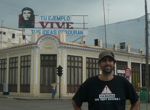 [che-tu-ejemplo-vive-tus-ideas-perduran.jpg]