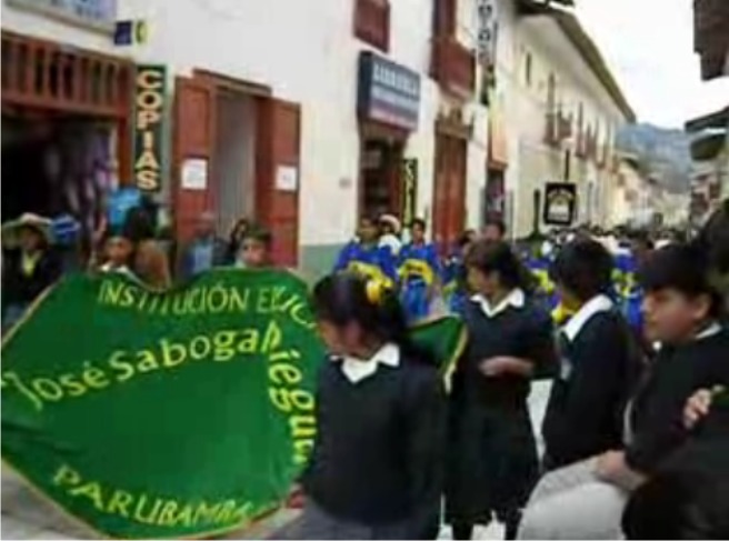 Desfile de Instituciones Educativas de Cajabamba