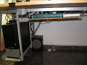 Capitán Malaspina: Organizar los Cables (Declutter Your Desk)