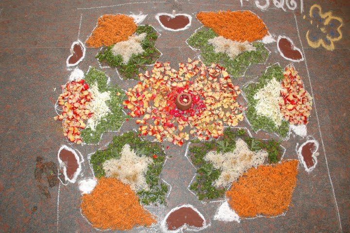 [rangoli9.JPG]