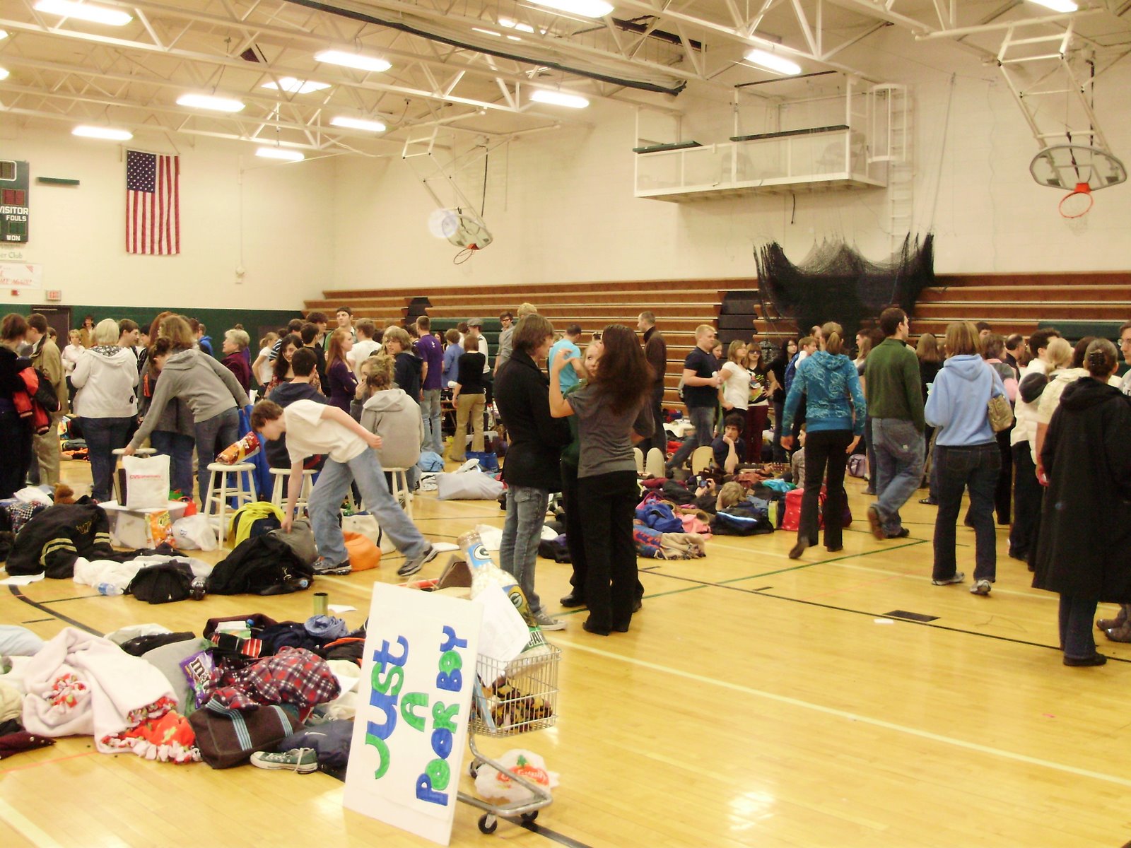 [Crowd+at+Pella+High+Gym.JPG]