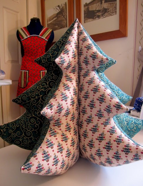 Sew Many Happies: Christmas Crafts: Stuffed Tree