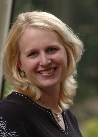 [susan+head+shot.JPG]