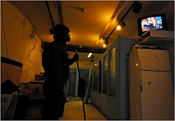 Nigeriano en Pamplona, observando el entronamiento