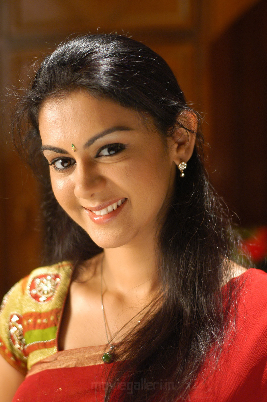 Kamna Jethmalani in Saree Stills | New Movie Posters