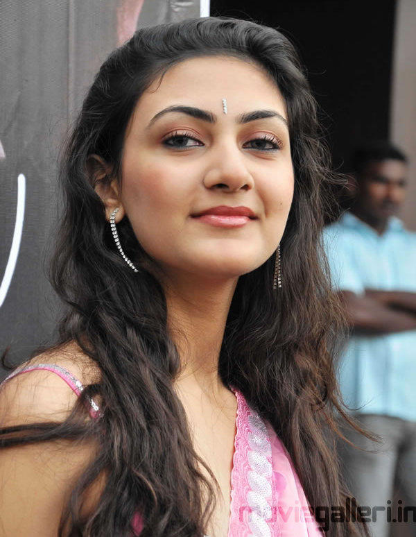 Tamil Actress Neelam Hot Saree Photos Stills | New Movie Posters