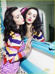 Katy+perry+daisy+dukes+bikinis+on+top