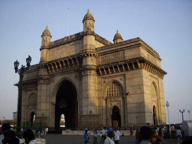 [Mumbai-Gateway.jpg]