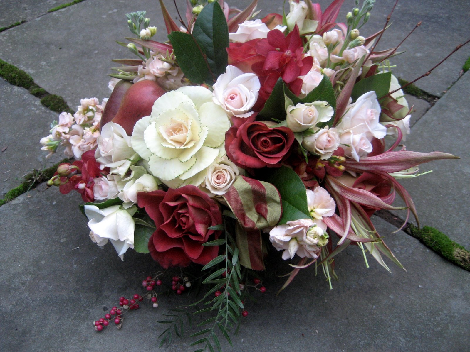 [centerpiece+outside.JPG]