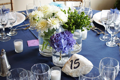 White Hydrangea Wedding Centerpieces on Designed The Flowers For A Blue And White Themed Wedding At The Inn