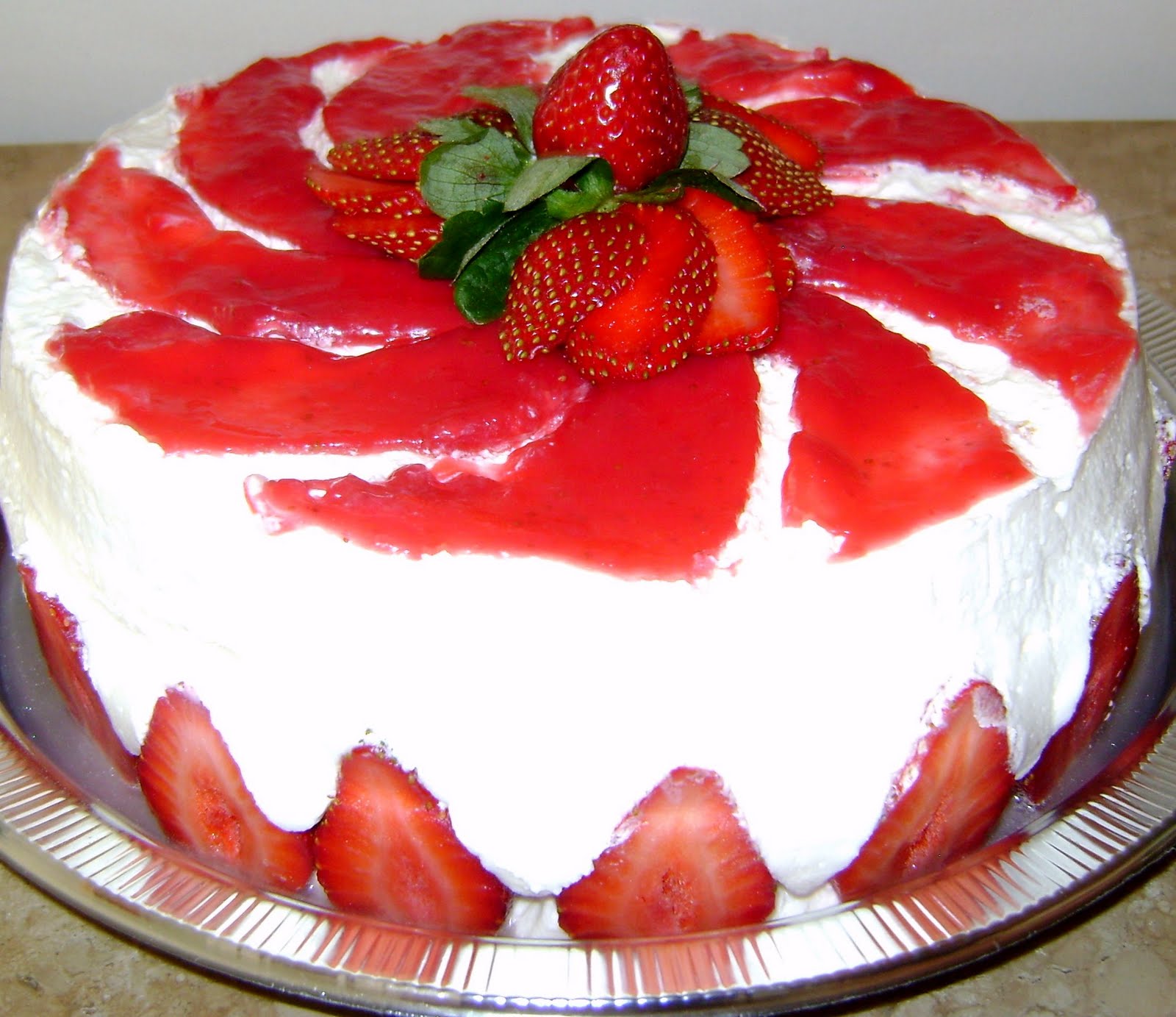 Confeitaria Patricia Almeida: Torta de Morango com Chantilly