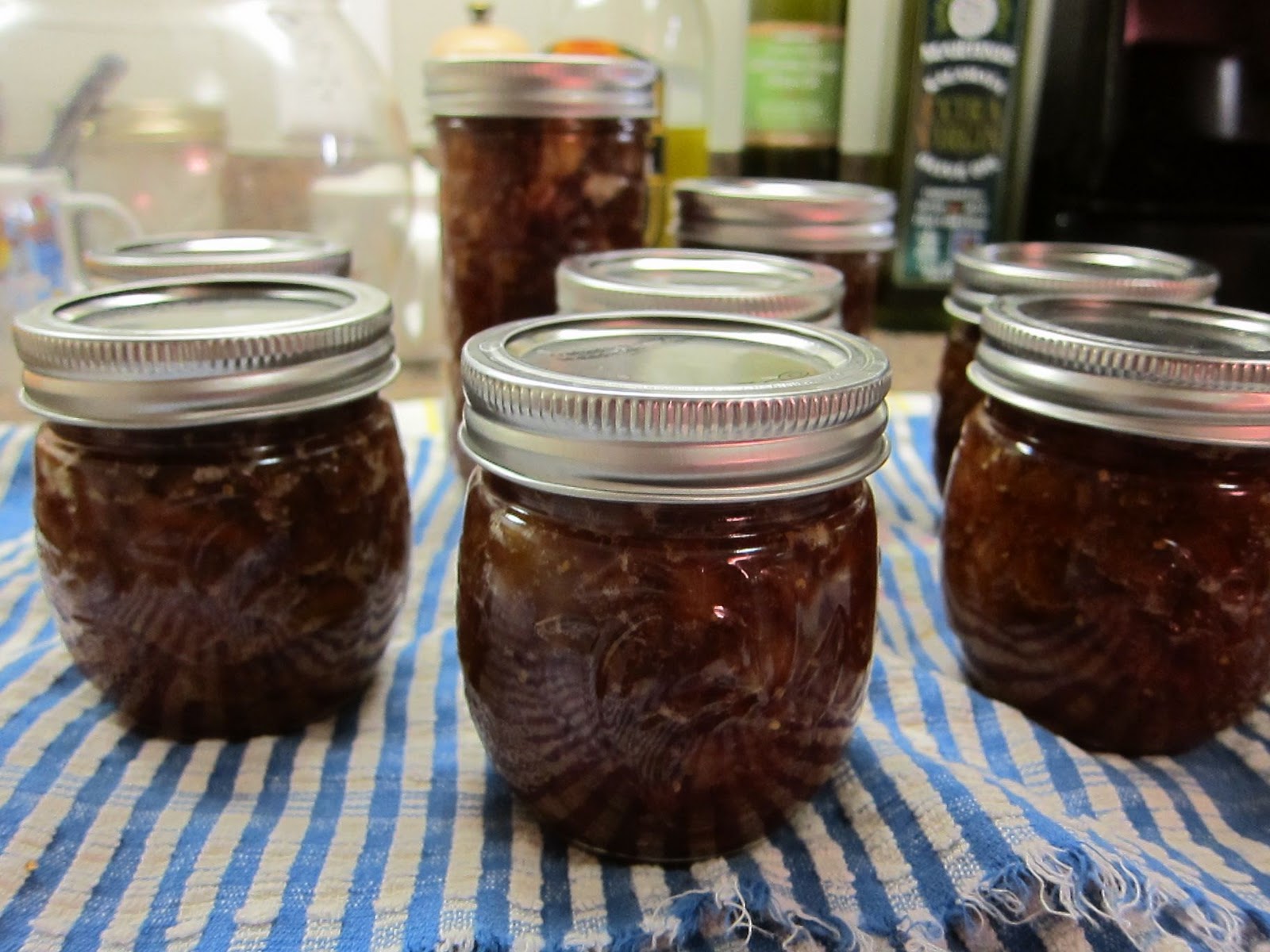a lotta bit fun pineapple guava jam