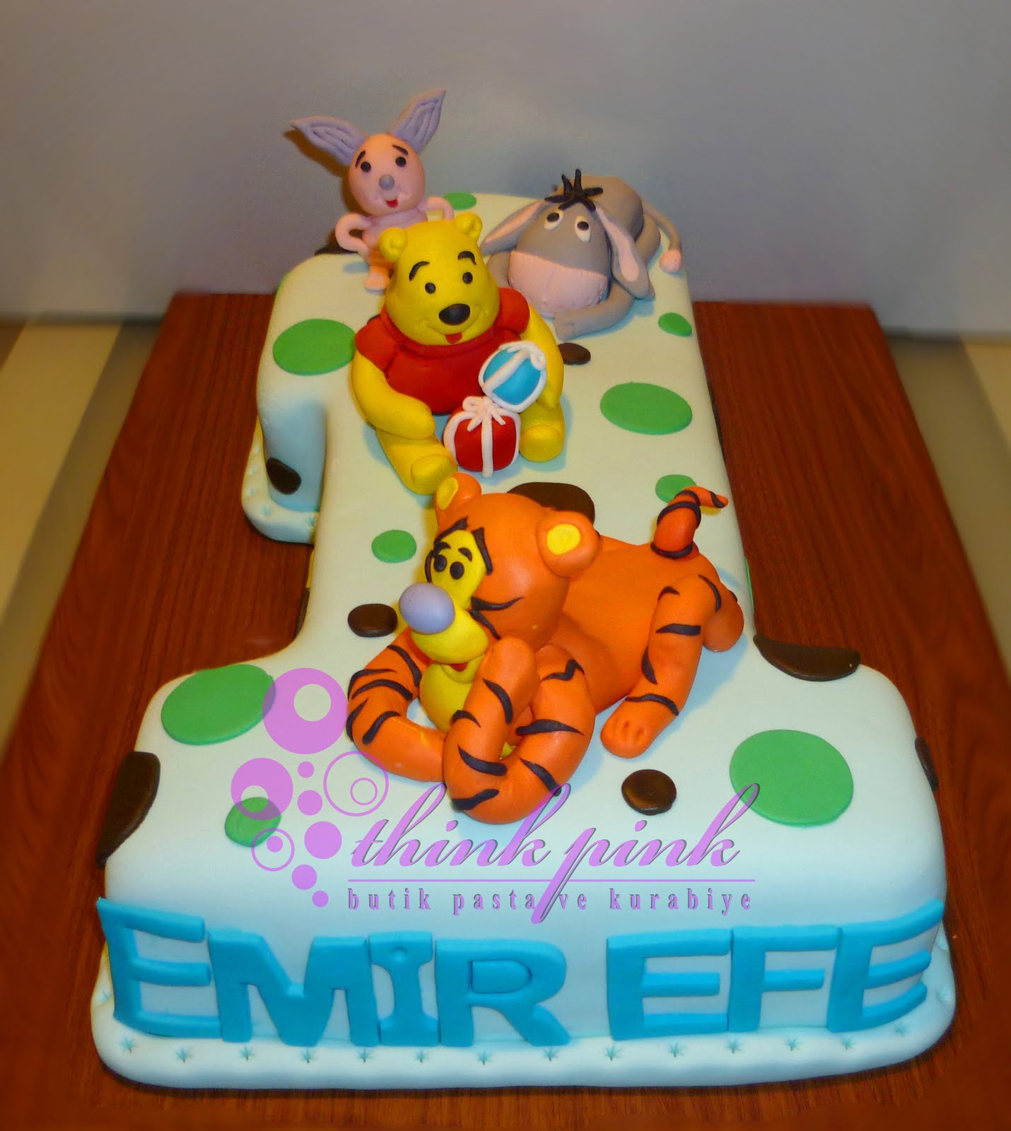 thinkpink butik pasta kurabiye "1 Yaş Winnie the pooh" Butik Pasta