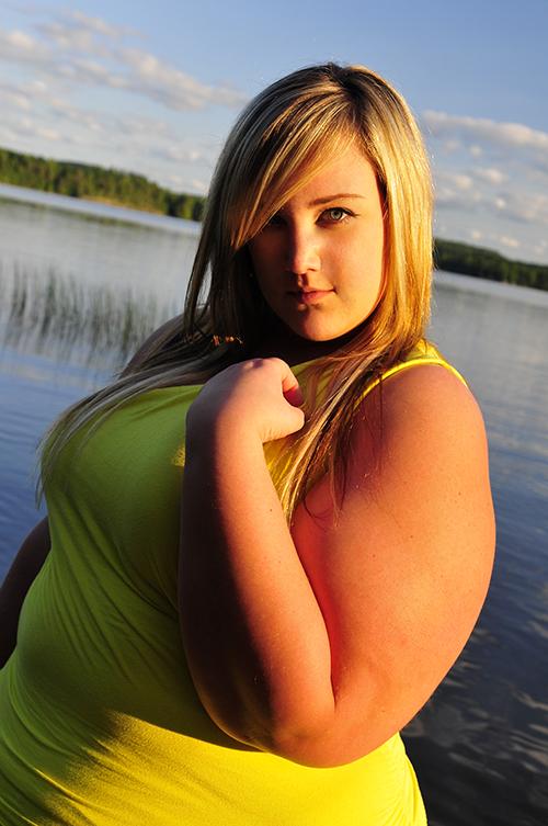 Young Chubby Teen Natalie
